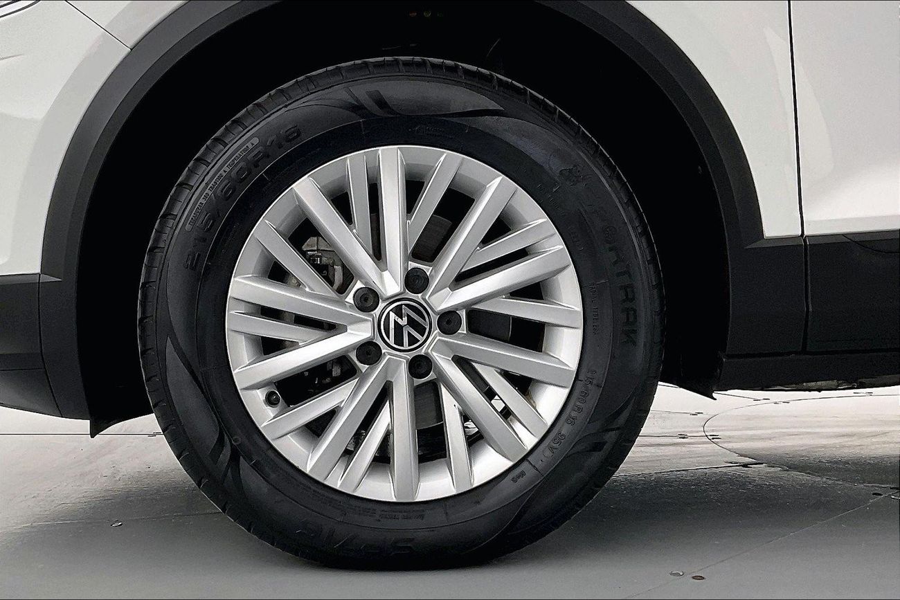 تويوتا يارس SE / E | ضمان مجاني لمدة عام | 0 دفعة أولى