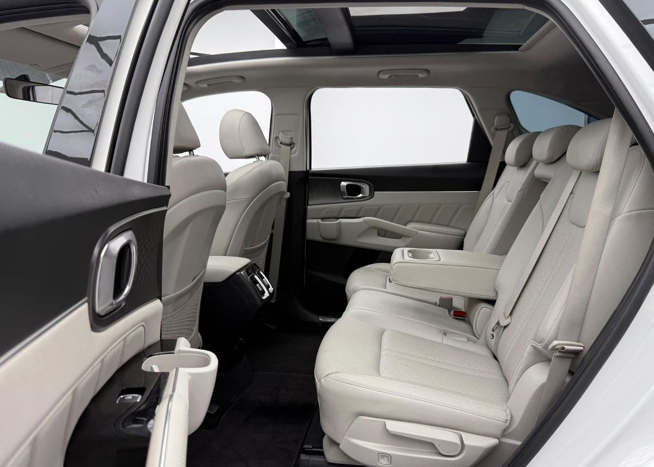 كيا سورينتو 2022 Kia Sorento DLX, 2027 Kia Warranty, Full Kia Service History, 7 Seater, GCC