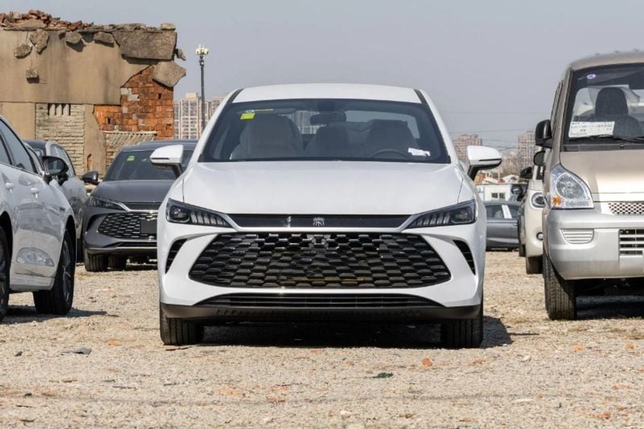 بي واي دي كين بلاس BYD QIN PLUS Intelligent Driving Edition DM-i 55KM Leading Edition