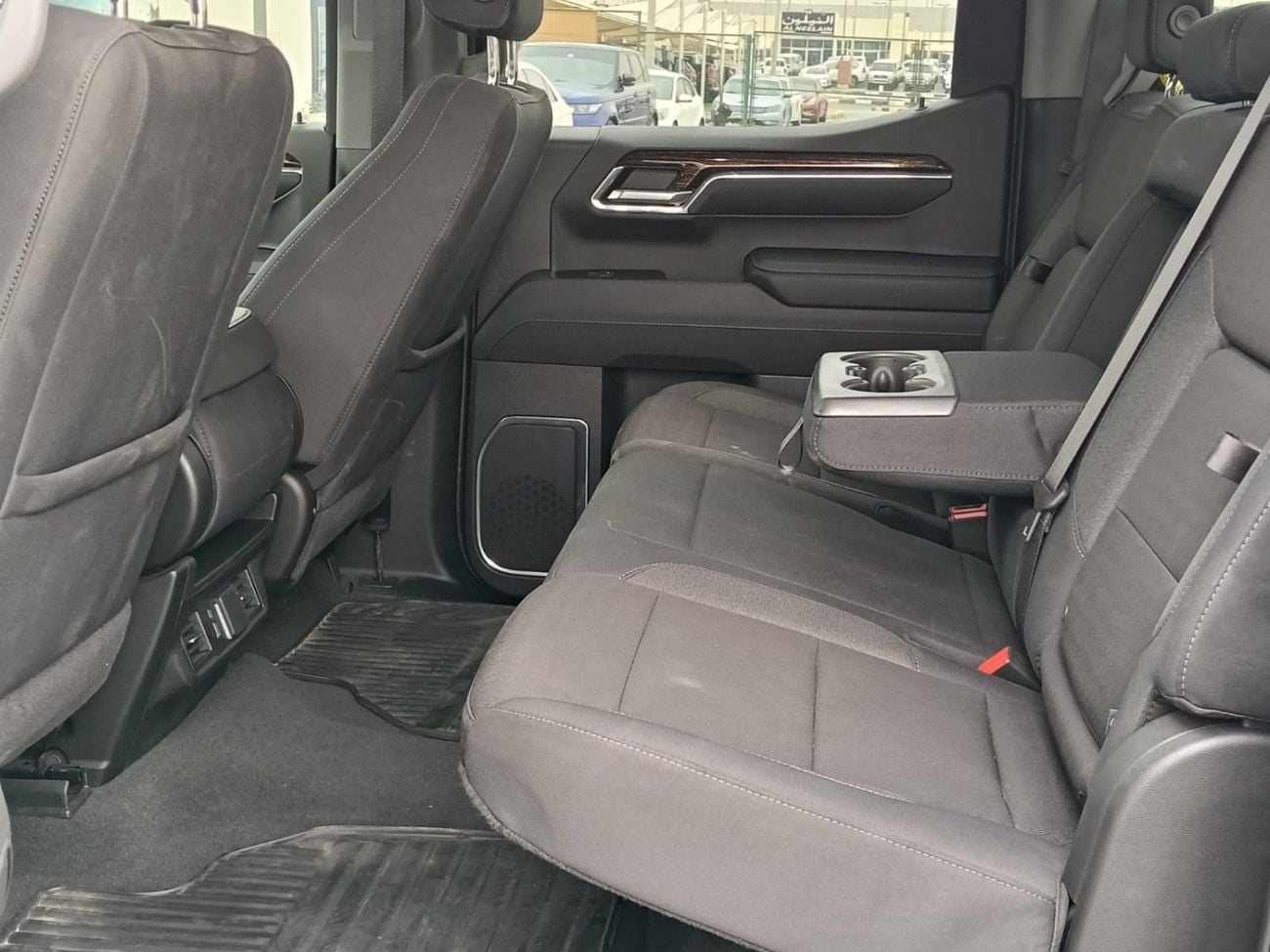 GMC Sierra 2.7T SLE Crew Cab (FWD)