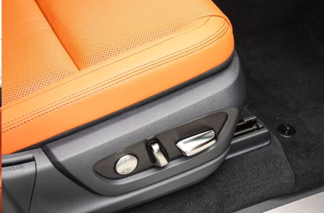 لكزس LX 600 VIP 3.5L 3 SEATS 2024 | BLACK - FLAIR | BEST EXPORT PRICE