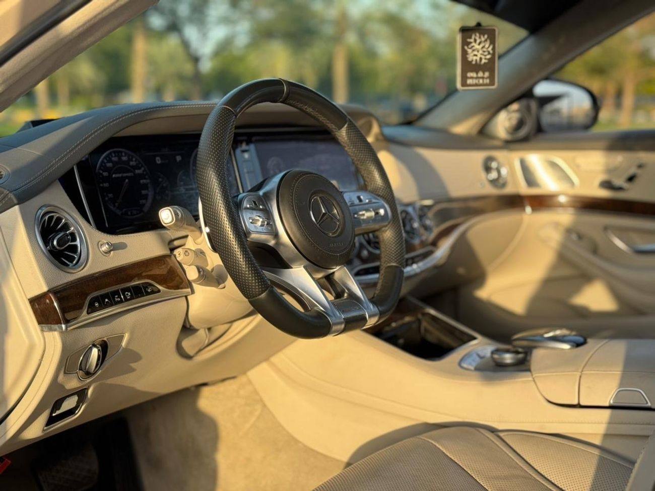 Mercedes-Benz S 550 MERCEDES S550 MODEL 2015 5 BUTTON FULL OPTION