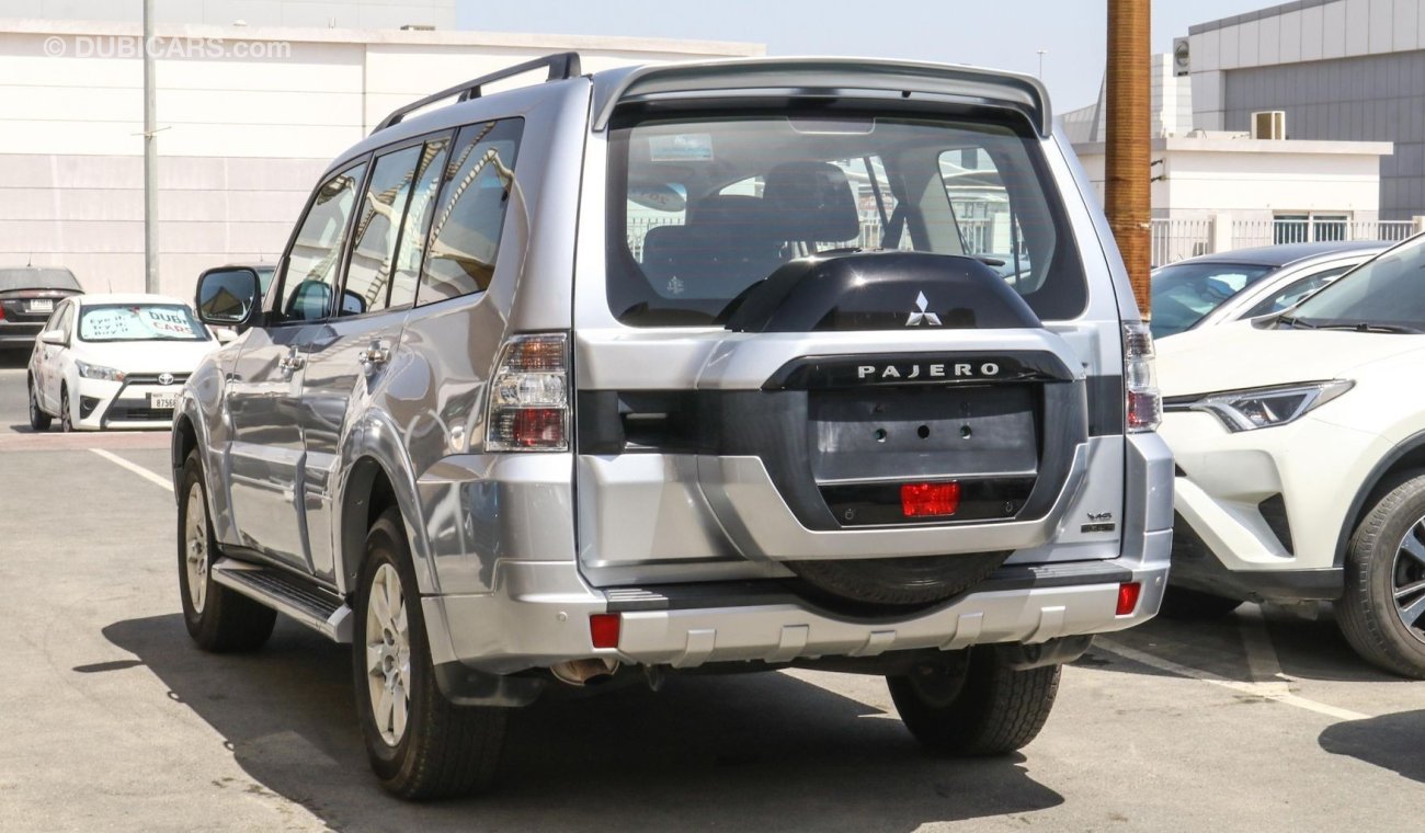 Mitsubishi Pajero GLS V6