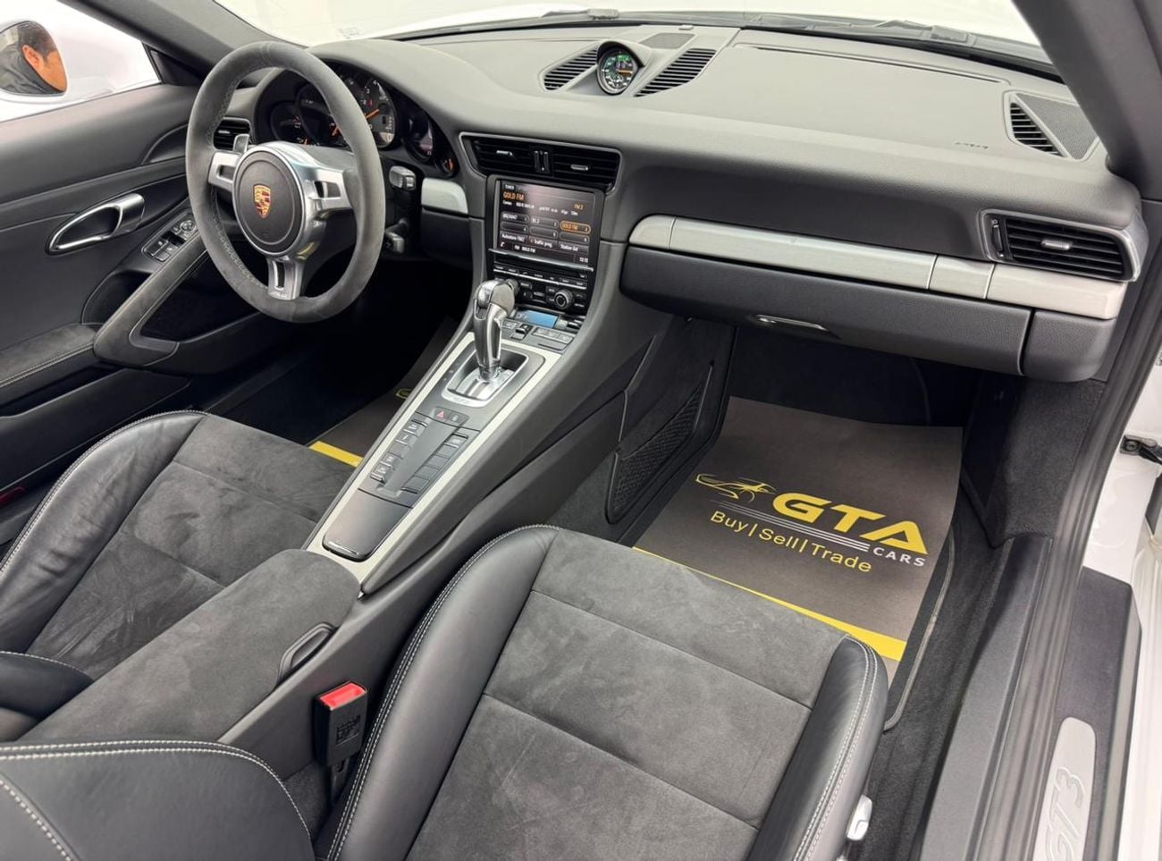 Porsche 911 2015 Porsche 911 GT3, Brand New G-Series Engine, 2027 Porsche Engine Warranty, GCC