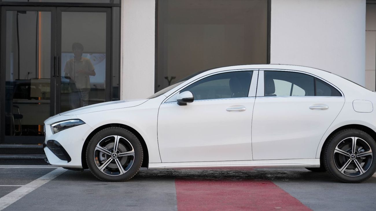 Mercedes-Benz A 200 L 1.3 L White 2025MY EXPORT PRICE