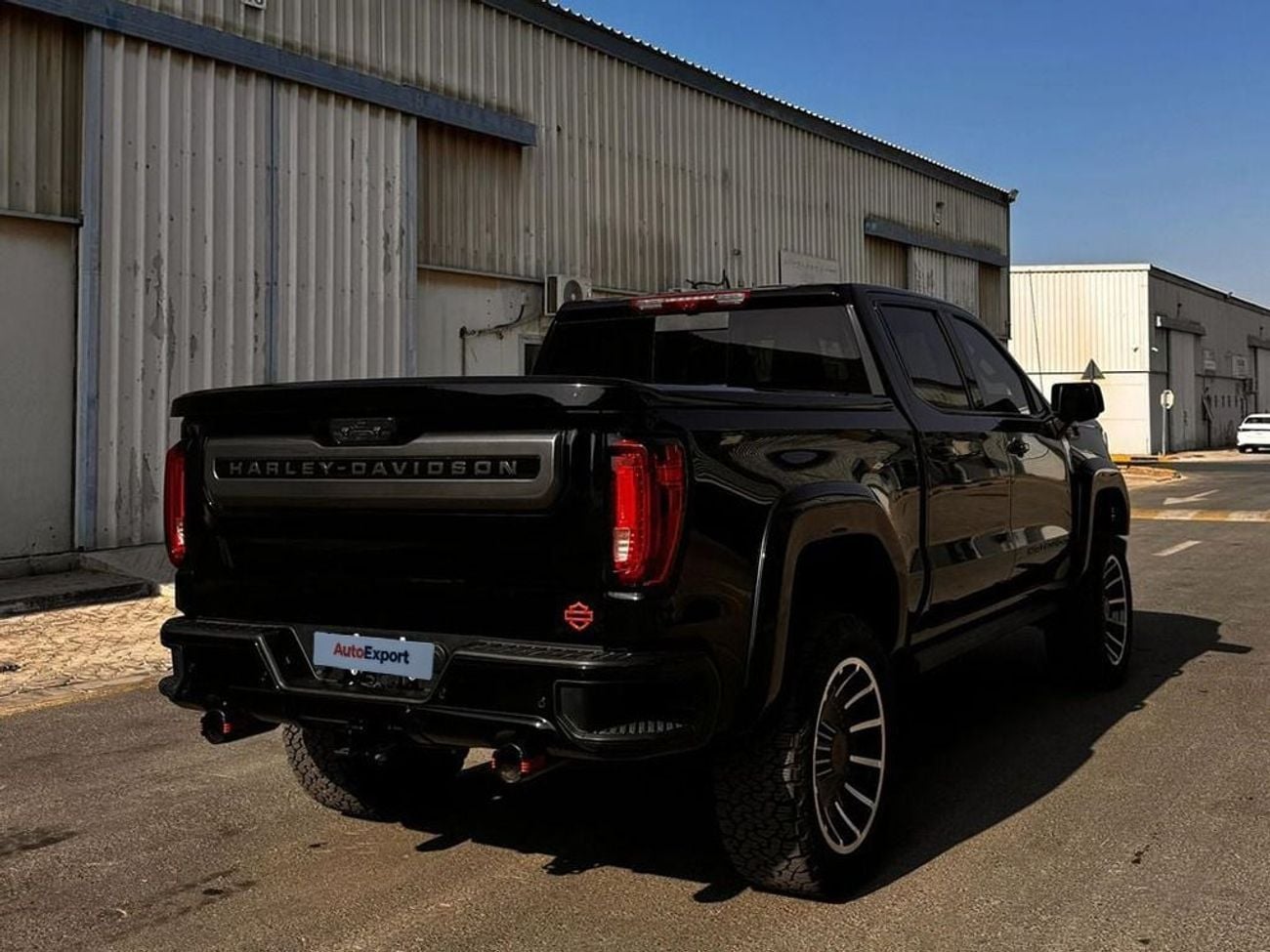 GMC Sierra Sierra 1500 Harley Davidson Edition 6.2L V8 in LEFT HAND DRIVE