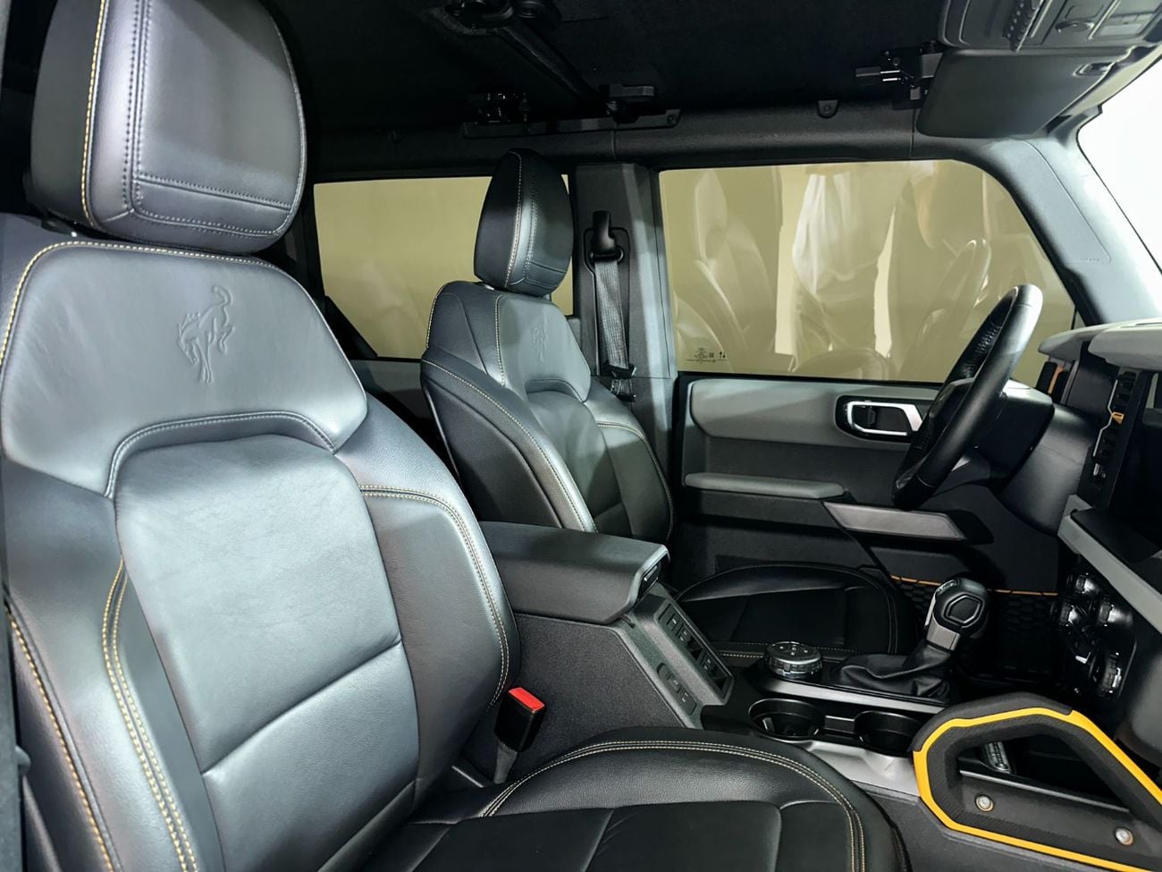 Ford Bronco B4D4722 BRONCO 4 DOORS BADLANDS 2.7L V6 ECOBOOST LTHR SSQTCH / AL TAYER MOTORS AL QOUZ SHOWROOM
