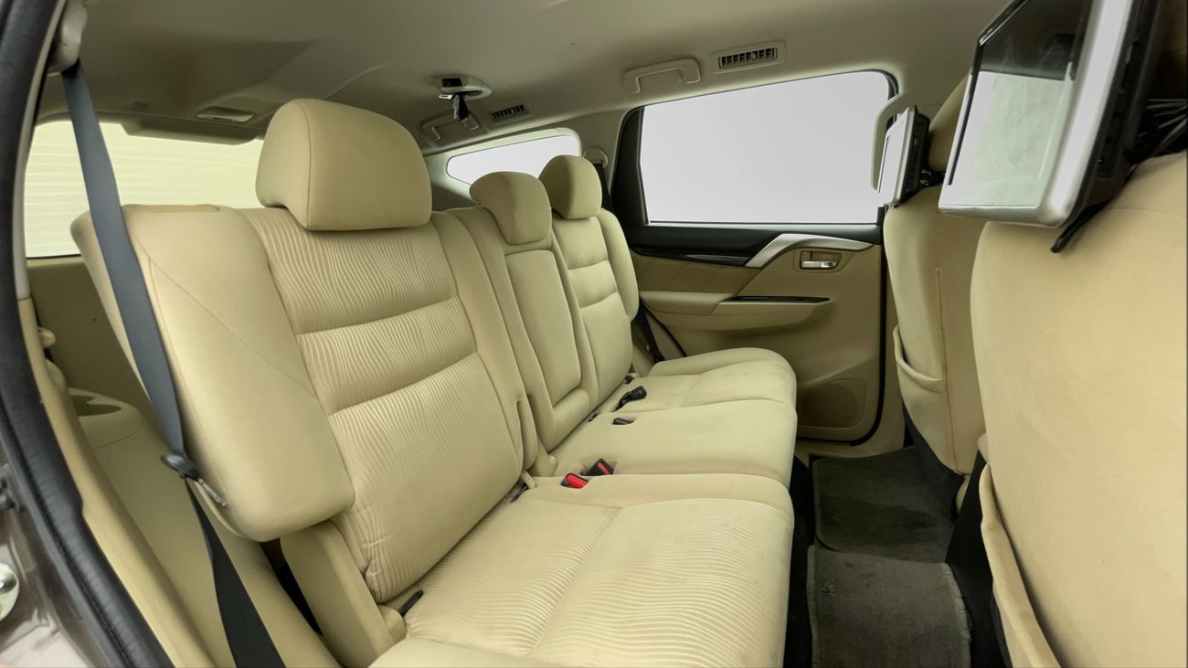 ميتسوبيشي مونتيرو سبورت GLX MID 3 | بدون دفعة مقدمة | اختبار القيادة في المنزل