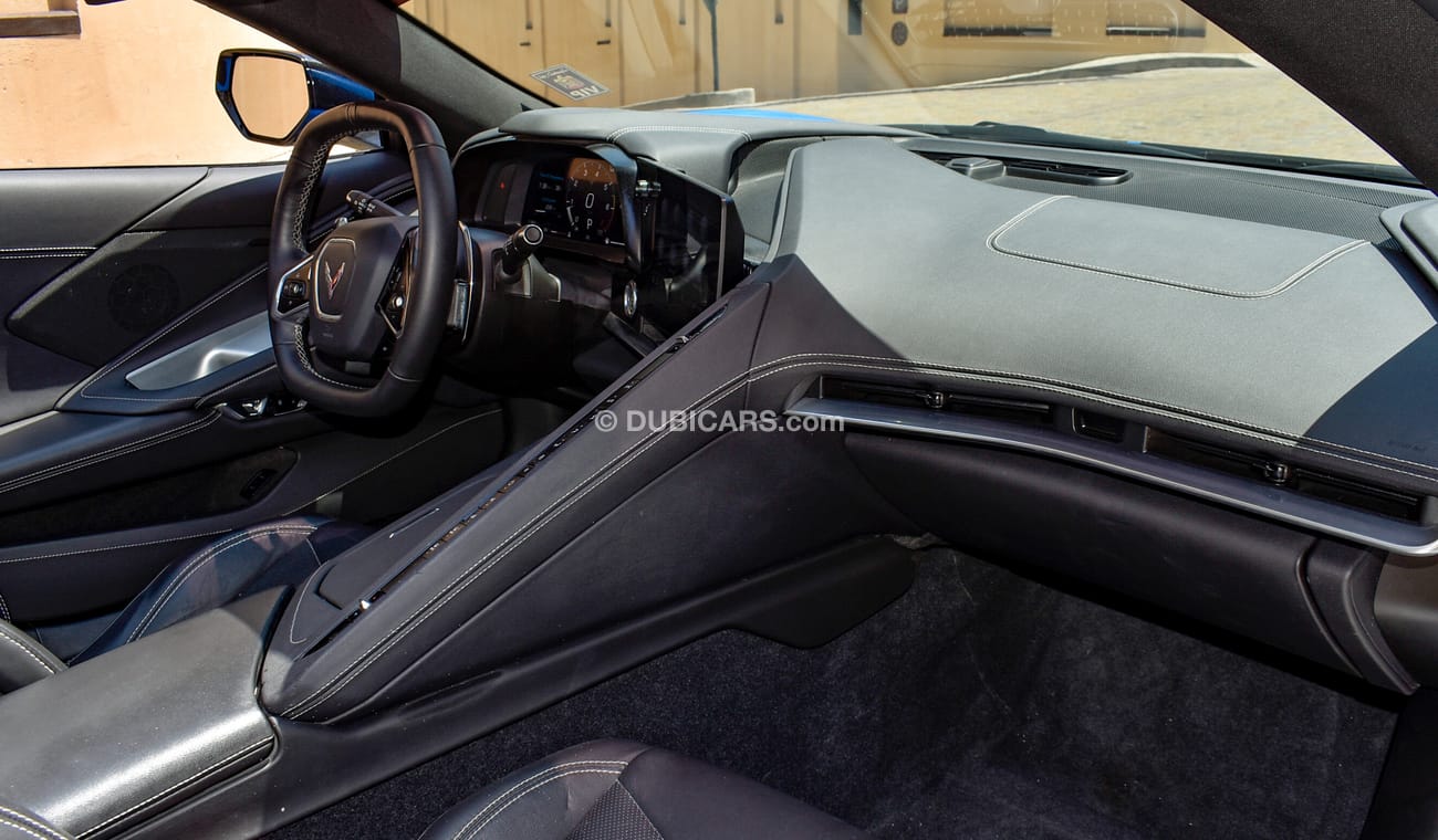 شيفروليه كورفت 6.2L 2LT Convertible