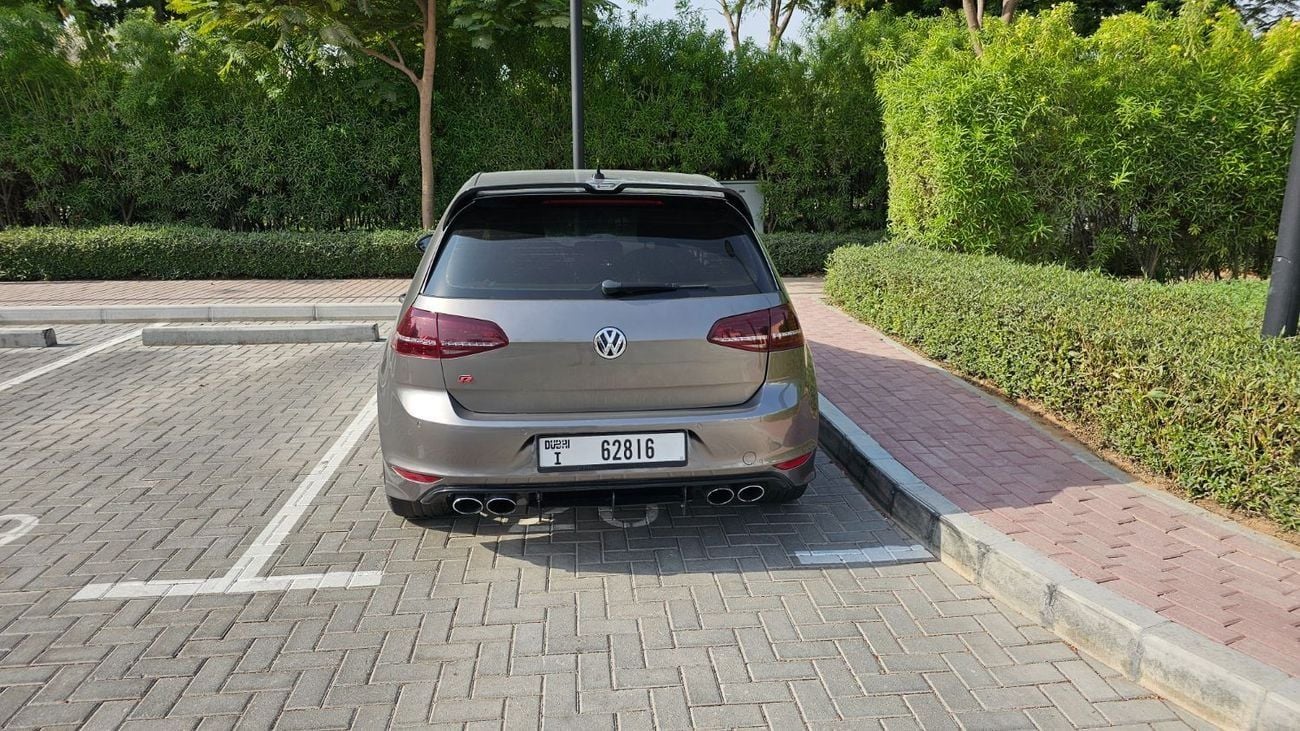 Volkswagen Golf R