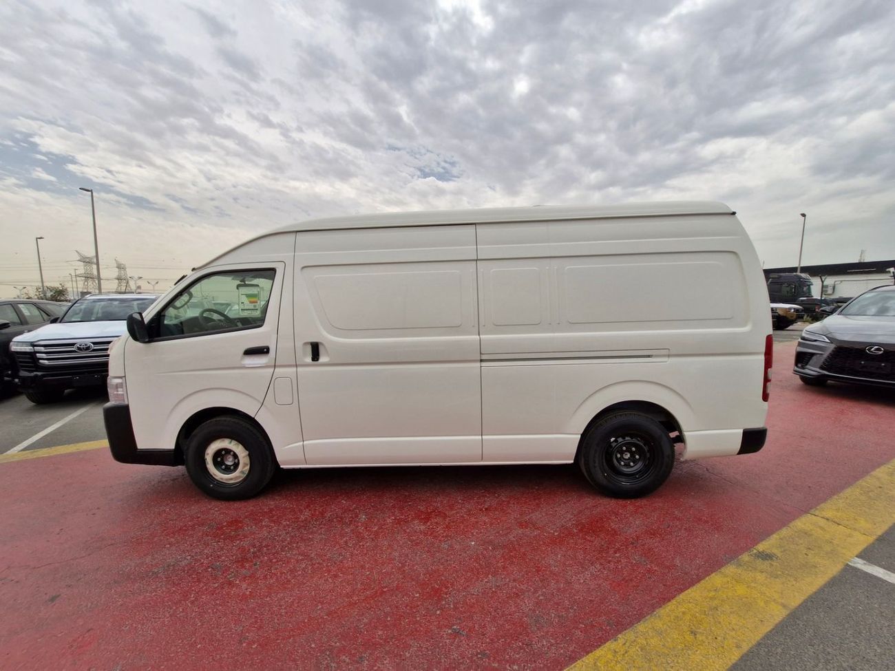 Toyota Hiace 2025 TOYOTA HIACE HIGH ROOF M/T 2.7L PETROL PANEL VAN BRAND NEW 0KM