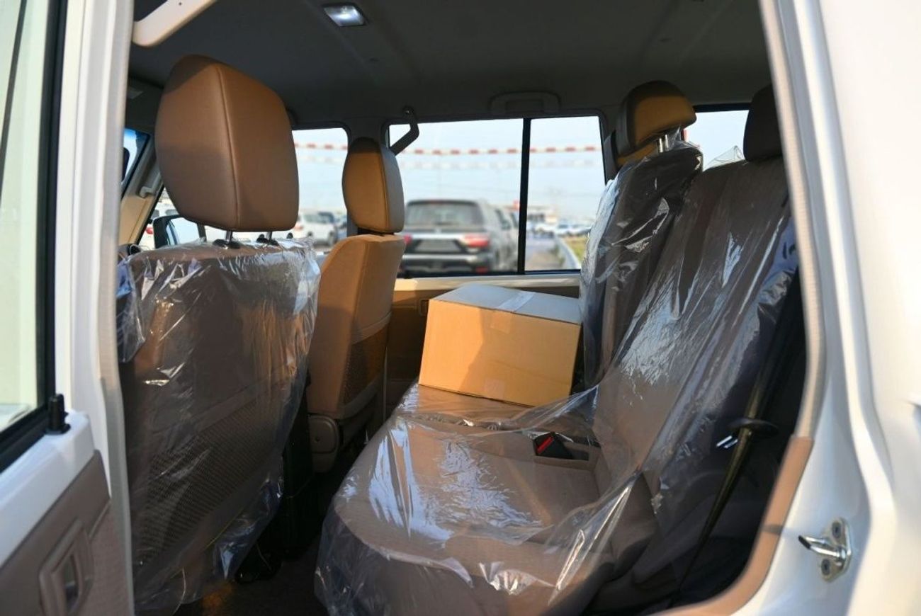 تويوتا لاند كروزر 70 TOYOTA  LAND CRUISER HARDTOP LC76 4.0L 2024