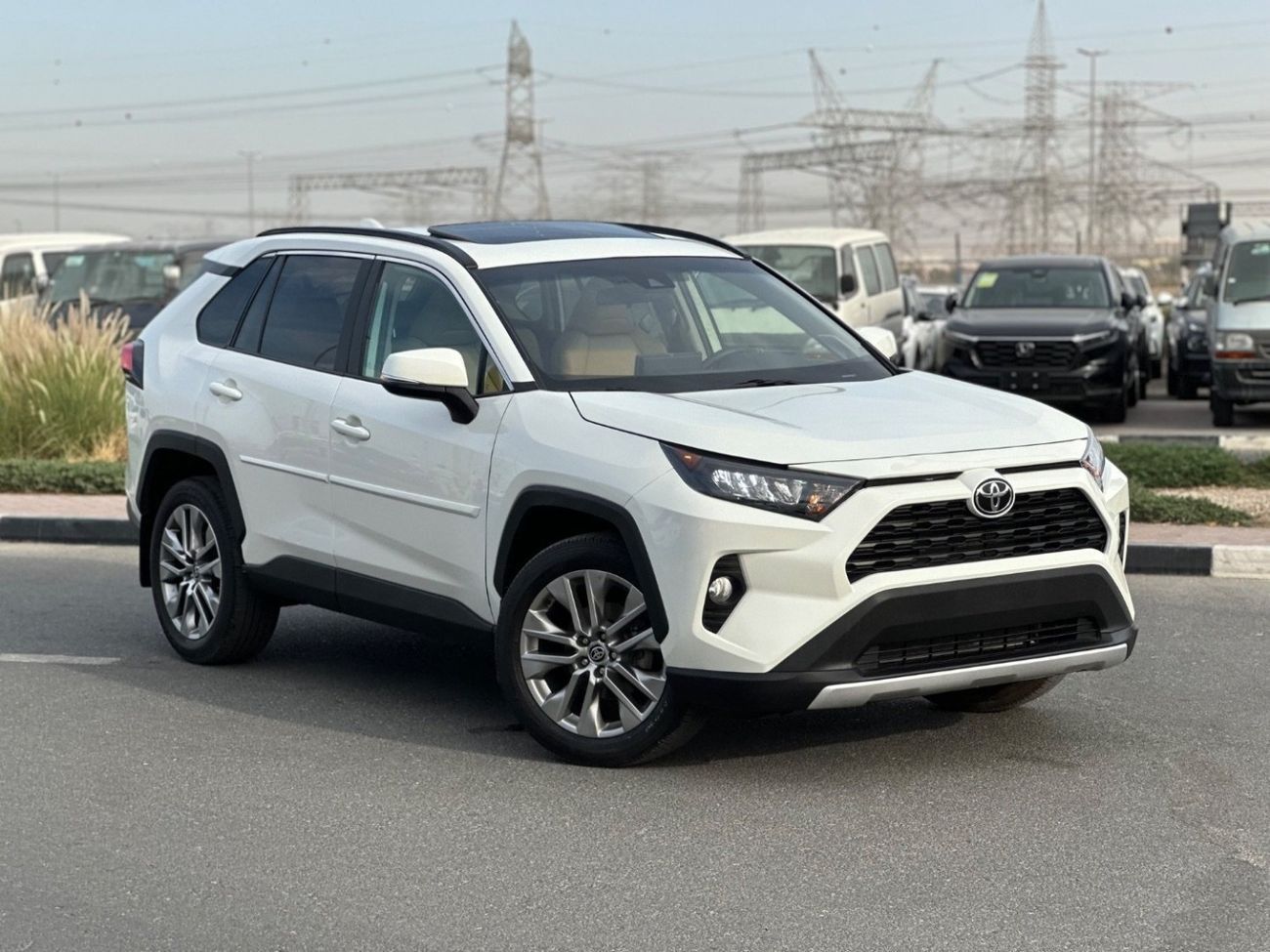 Toyota RAV4 XLE premium, sunroof,leather seats,JBL ,limited rims