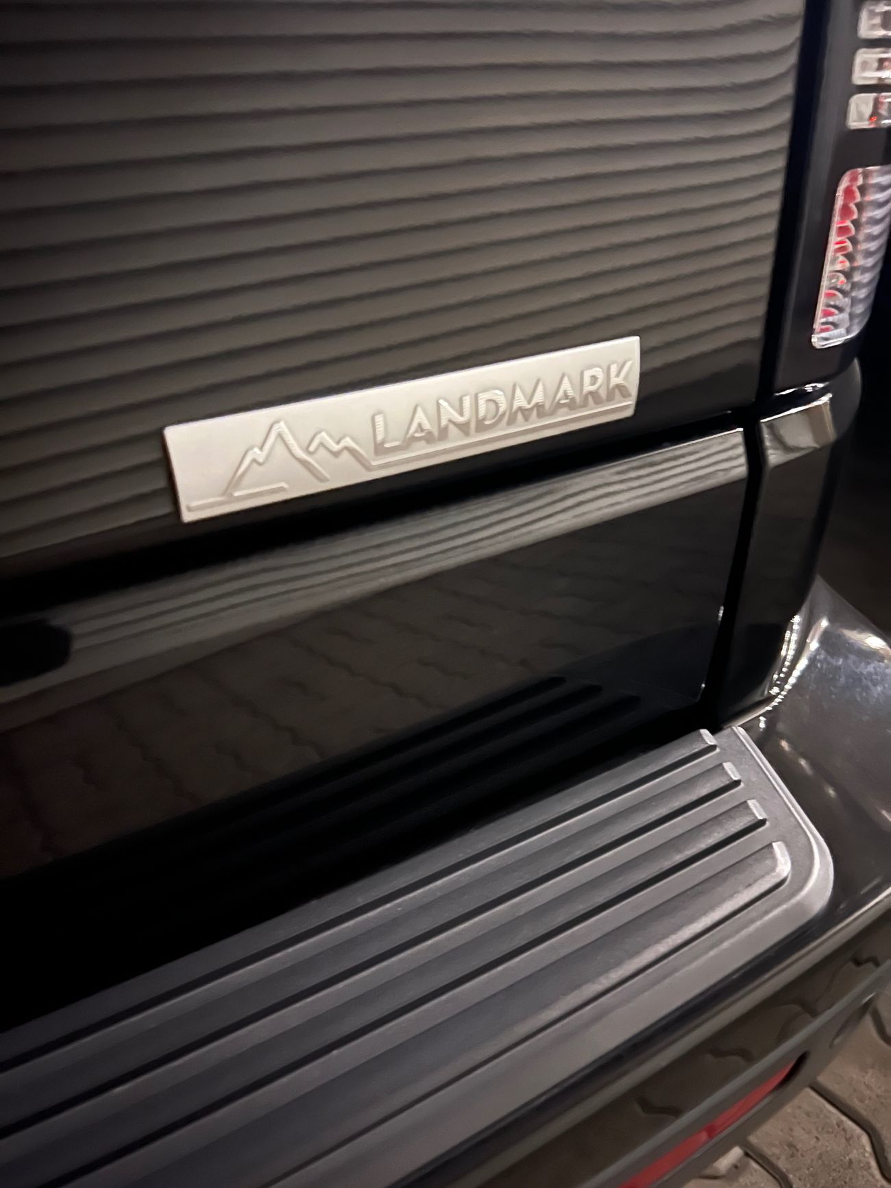 Land Rover LR4 LR4 Landmark