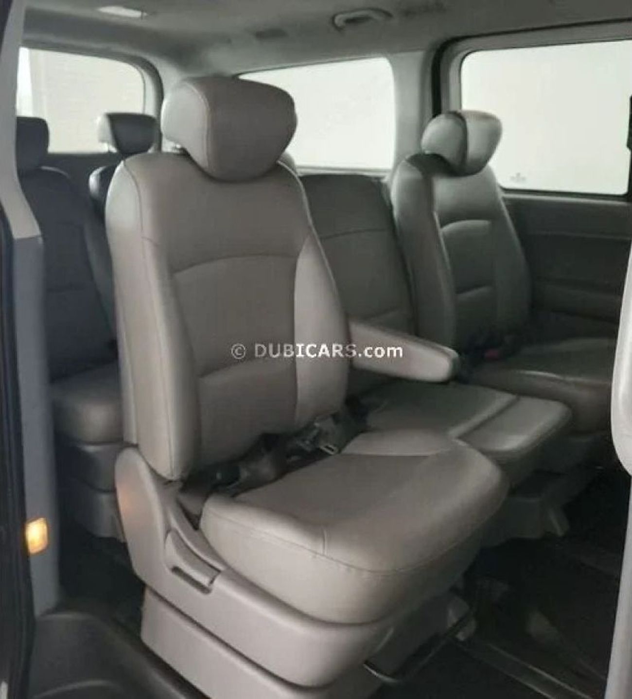 Hyundai Grand Starex DIESEL ENGINE H-1 STAREX- 2.4L - 4CYL - EXCELLENT CONDITION