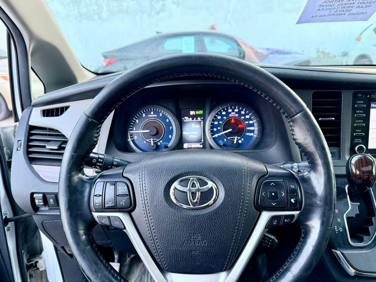 Toyota Sienna 2018 TOYOTA SIENNA XLE 360 cam  full option Ready  White