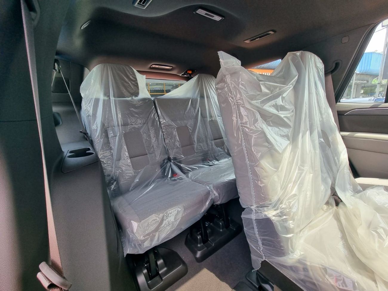 GMC Yukon SLT 5.3 L Under Warranty 2024 GCC