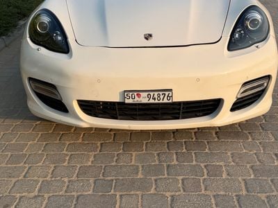 Porsche Panamera 4S