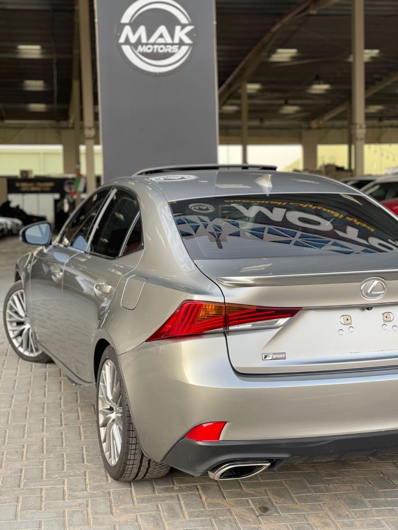 لكزس IS 350 F-Sport Platinum 3.5L IS 3.5L V6 / PLATINUM / CLEAN TITLE / 1290 AED MONTHLY