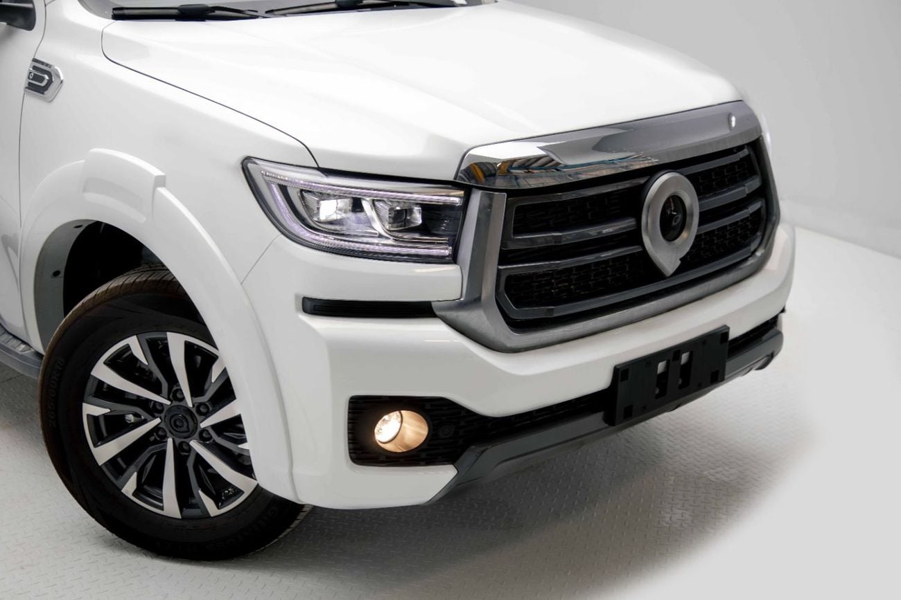 Great Wall Poer 4X4 Double Cab 2.0L - White Inside Black & Red | Export