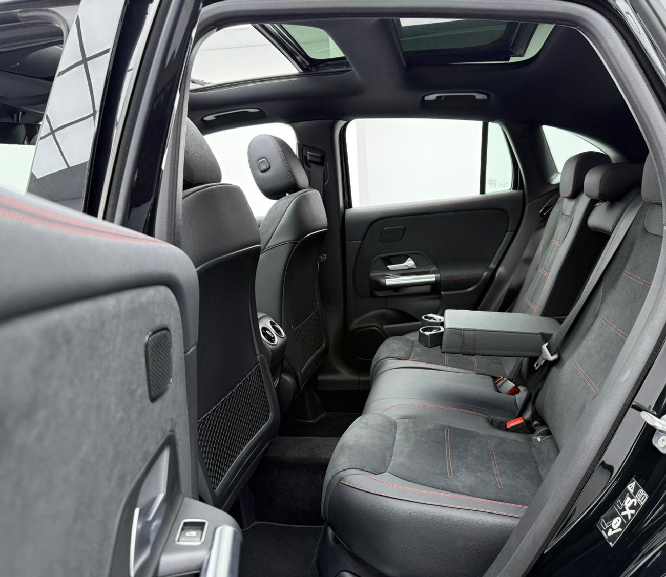 Mercedes-Benz GLA 200 *Brand New* 2026 Mercedes Benz GLA200 AMG, 5 Years MB Warranty, Delivery Kms, Fully Loaded, GCC