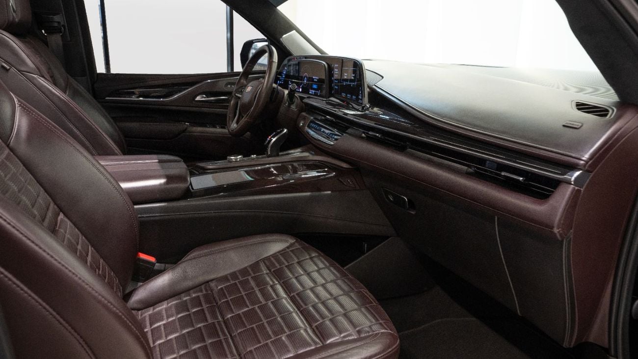 كاديلاك إسكالاد 2021 | VIP SEAT | FULL OPTION | GCC SPECS | PERFECT CONDITION