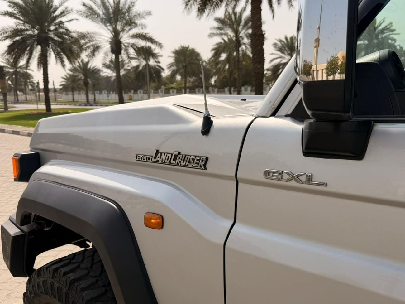 تويوتا لاند كروزر بيك آب Diesel 4.5L Right Hand Drive ,2013 Model ,2024 Shape ,Only For Export Available