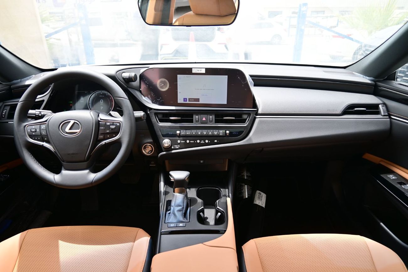 لكزس ES300h Lexus ES300h 2.5L Hybrid Model 2023, Color White