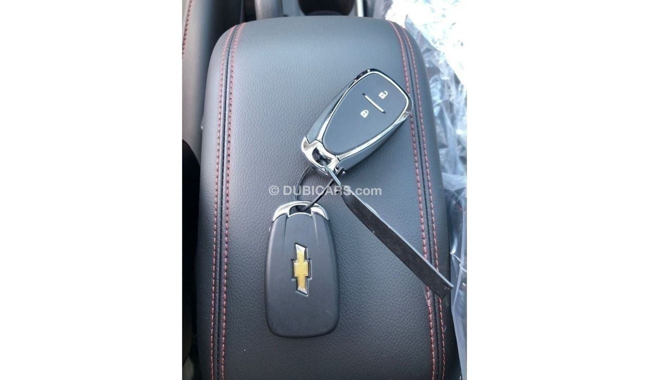 شيفروليه تراكر CHEVROLE_TRACKER_FULL_OPTIONS_1.3_PATROL_WHITE_GREY