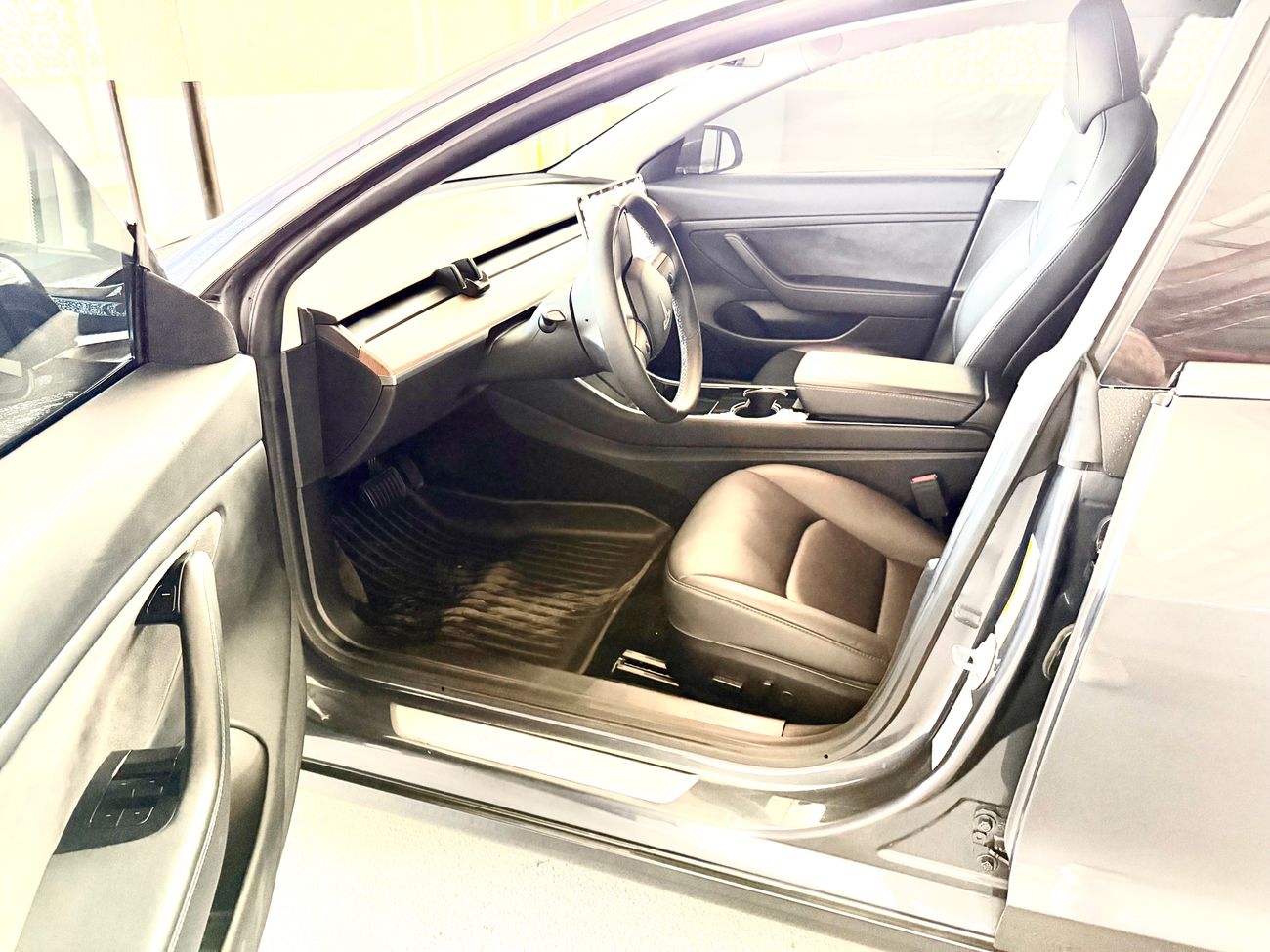 تسلا موديل 3