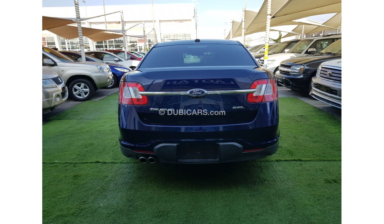 Ford Taurus Number one - hatch - alloy wheels, in excellent condition, without any costs