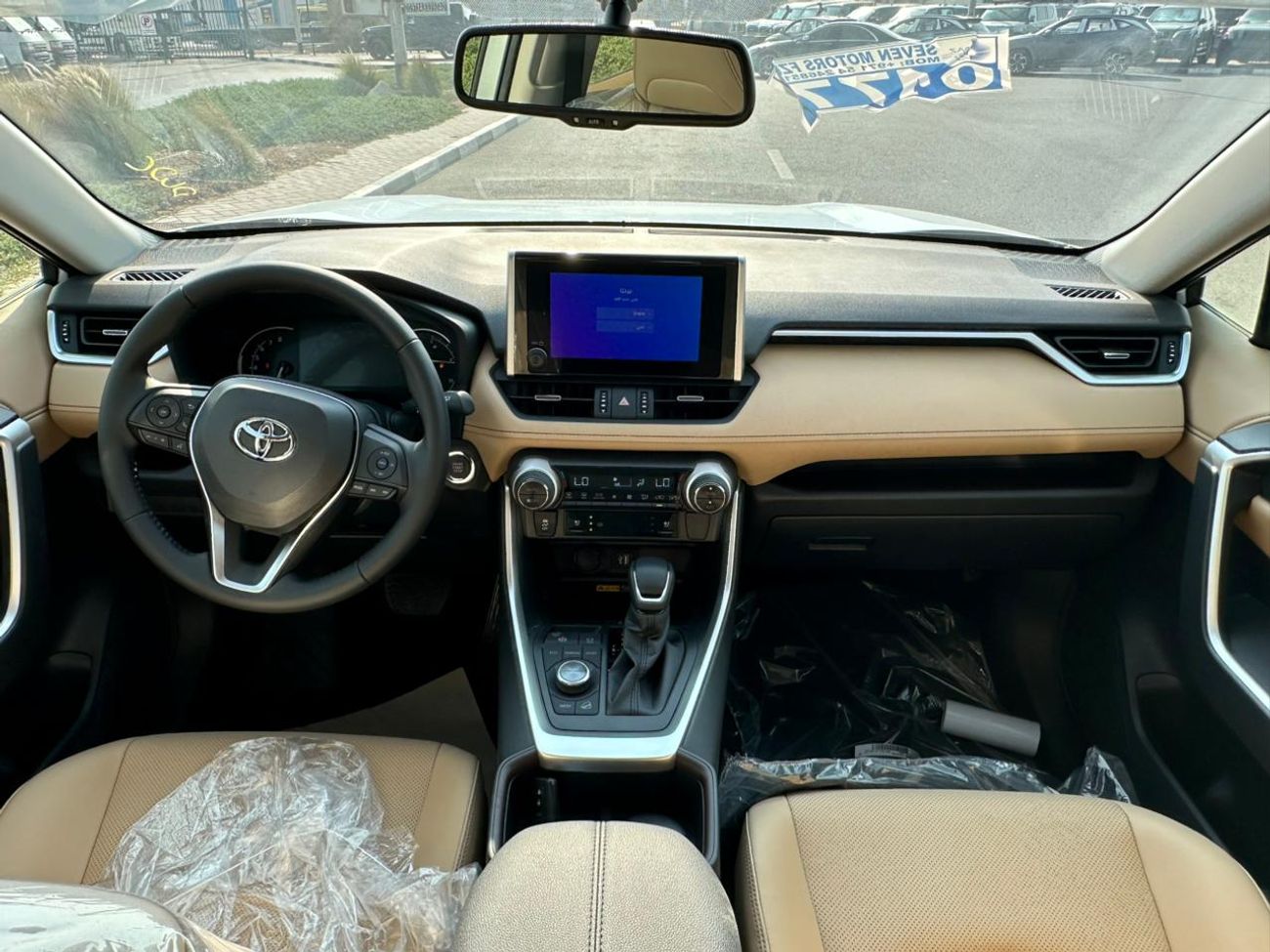 Toyota RAV4 2.5 LIMITED , PETROL , MEMORY SEAT, WIRELESS CHARGER ,PANORAMIC ROOF, FULL OPTION MODEL 2025