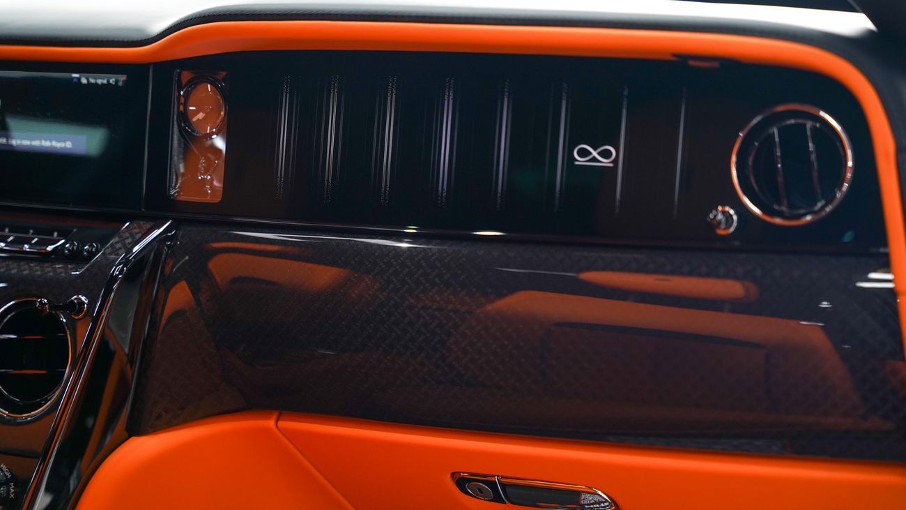 Rolls-Royce Cullinan 2025 ROLLS ROYCE CULLINAN | BLACK BADGE | | FULL OPTION