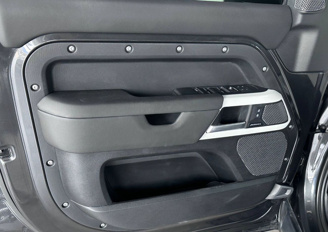 Land Rover Defender P400 Full options with one year warranty