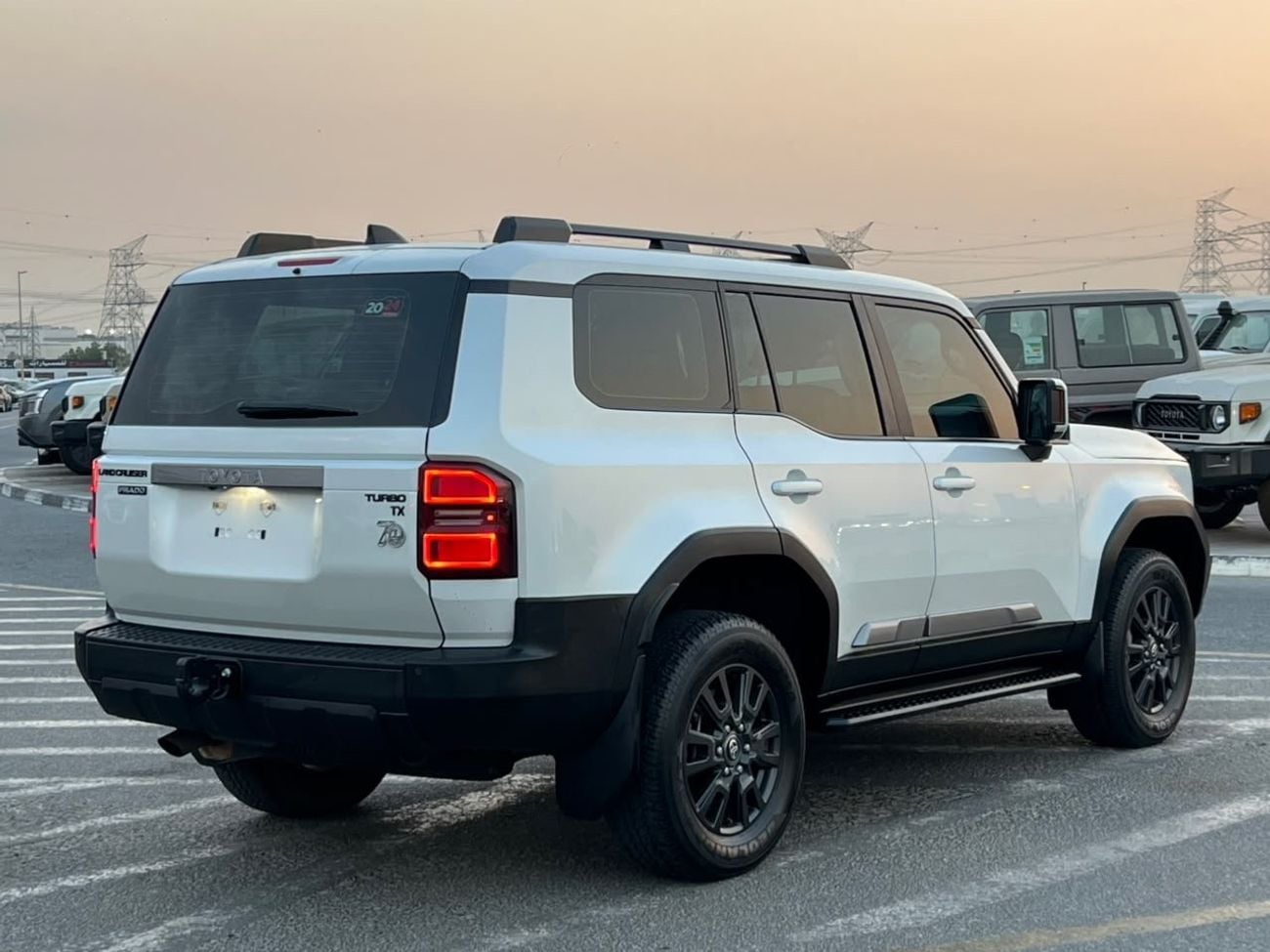 Toyota Land Cruiser 2024 Toyota Land Cruiser Prado TX TURBO Full Option 2.4L V4 - Sunroof - 4x4 - Cool Box - Leather Sea