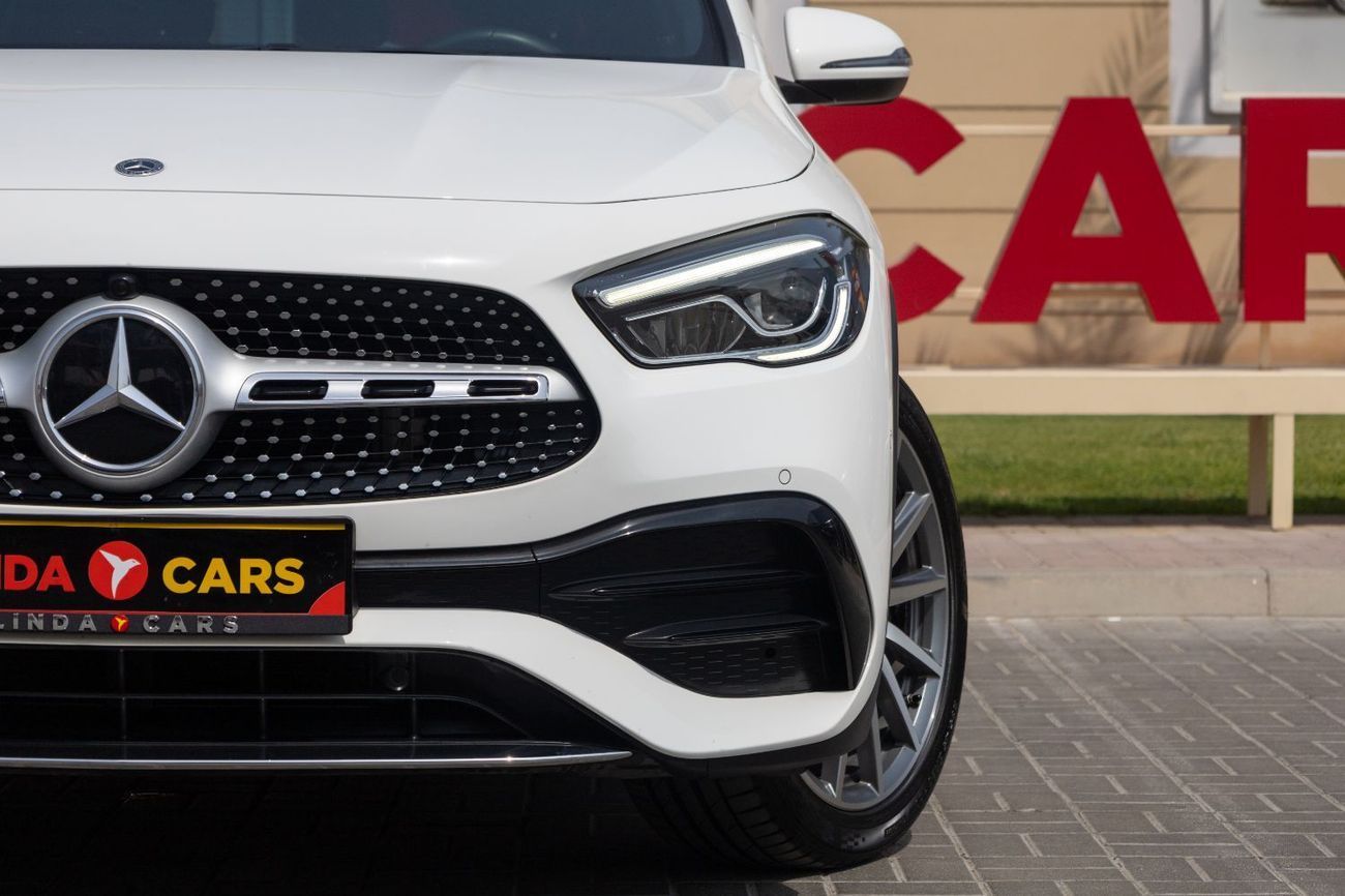 Mercedes-Benz GLA 200 Premium 1.4L