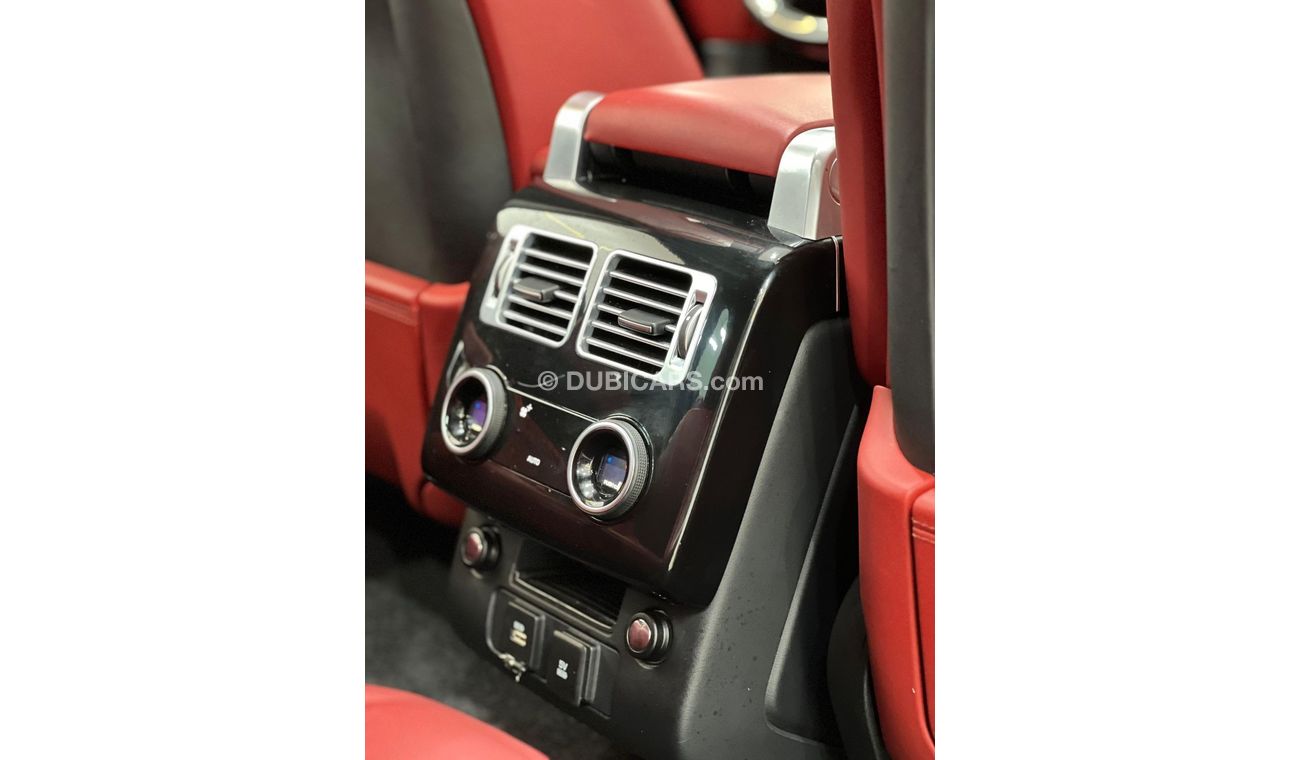 Land Rover Range Rover 2018 Range Rover Vogue SE V8, June 2024 Range Rover Warranty + Sep 2026 Service Pack, GCC