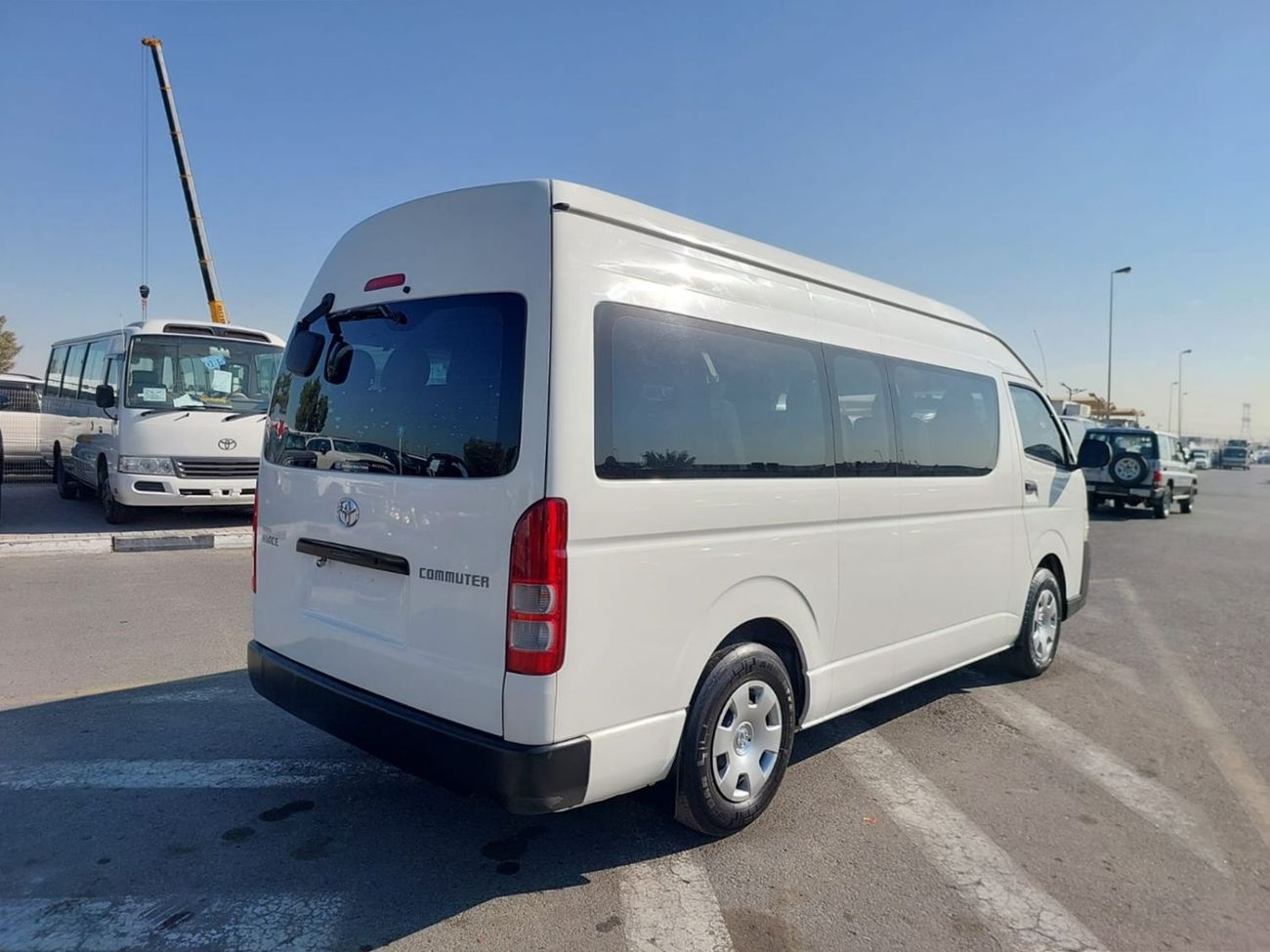 Toyota Hiace TOYOTA HIACE COMMUTER VAN RHD 2012 MODEL 3.0 L DIESEL AUTOMATIC(PM13847)