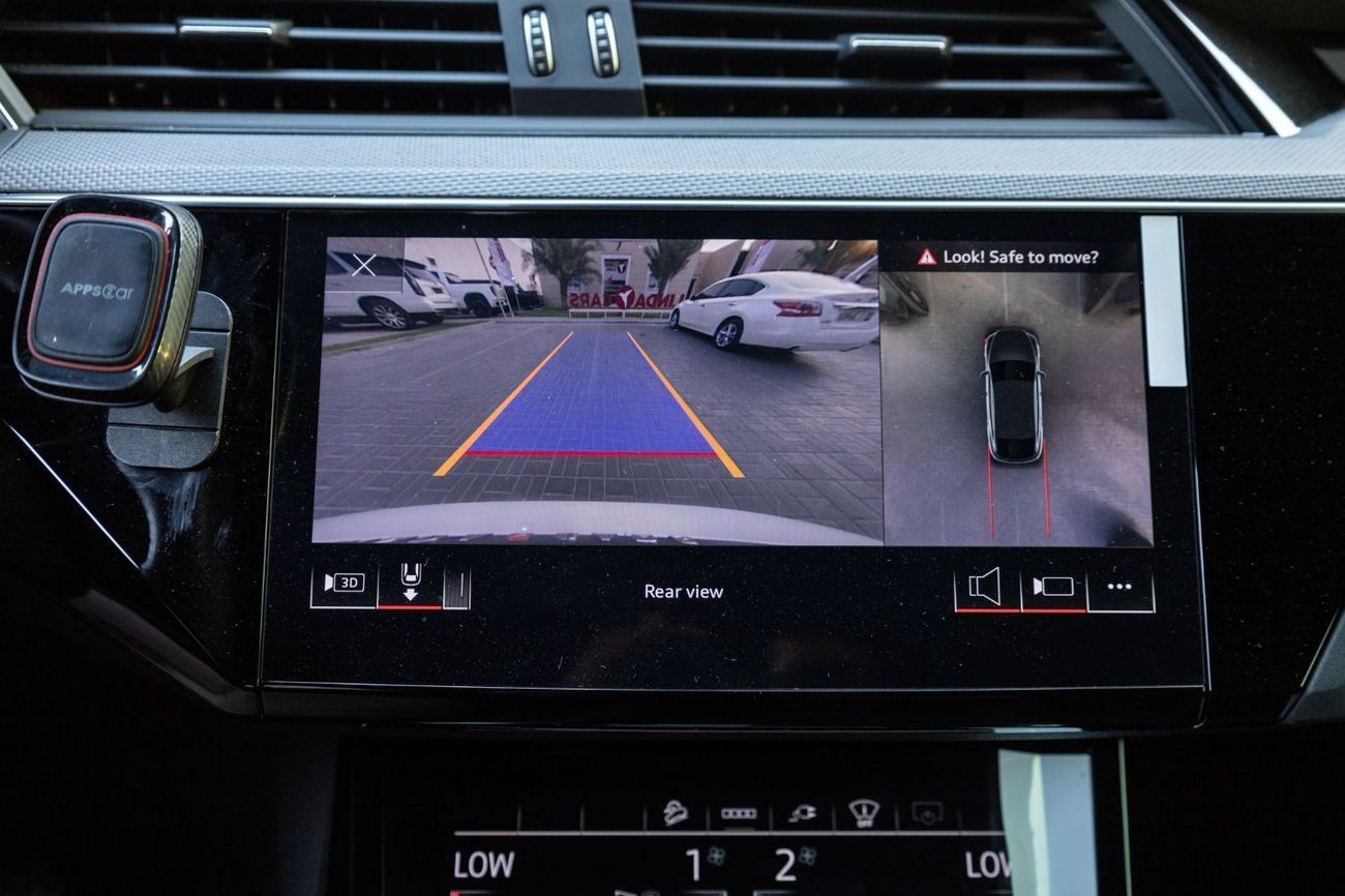 أودي اي ترون 55 Quattro