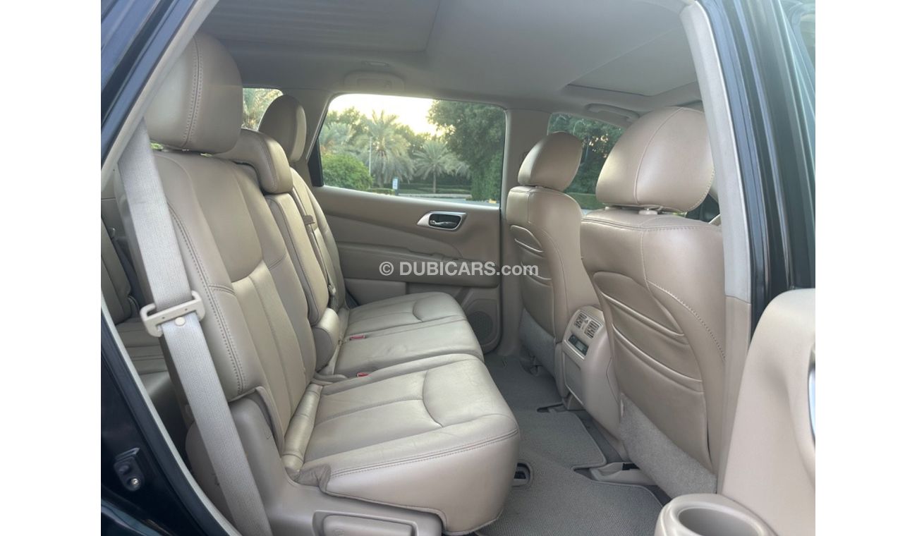 Nissan Pathfinder Platinum MODEL 2013 GCC CAR PREFECT CONDITION INSIDE AND OUTSIDE FULL OPTION PANORAMIC ROOF LEATHER