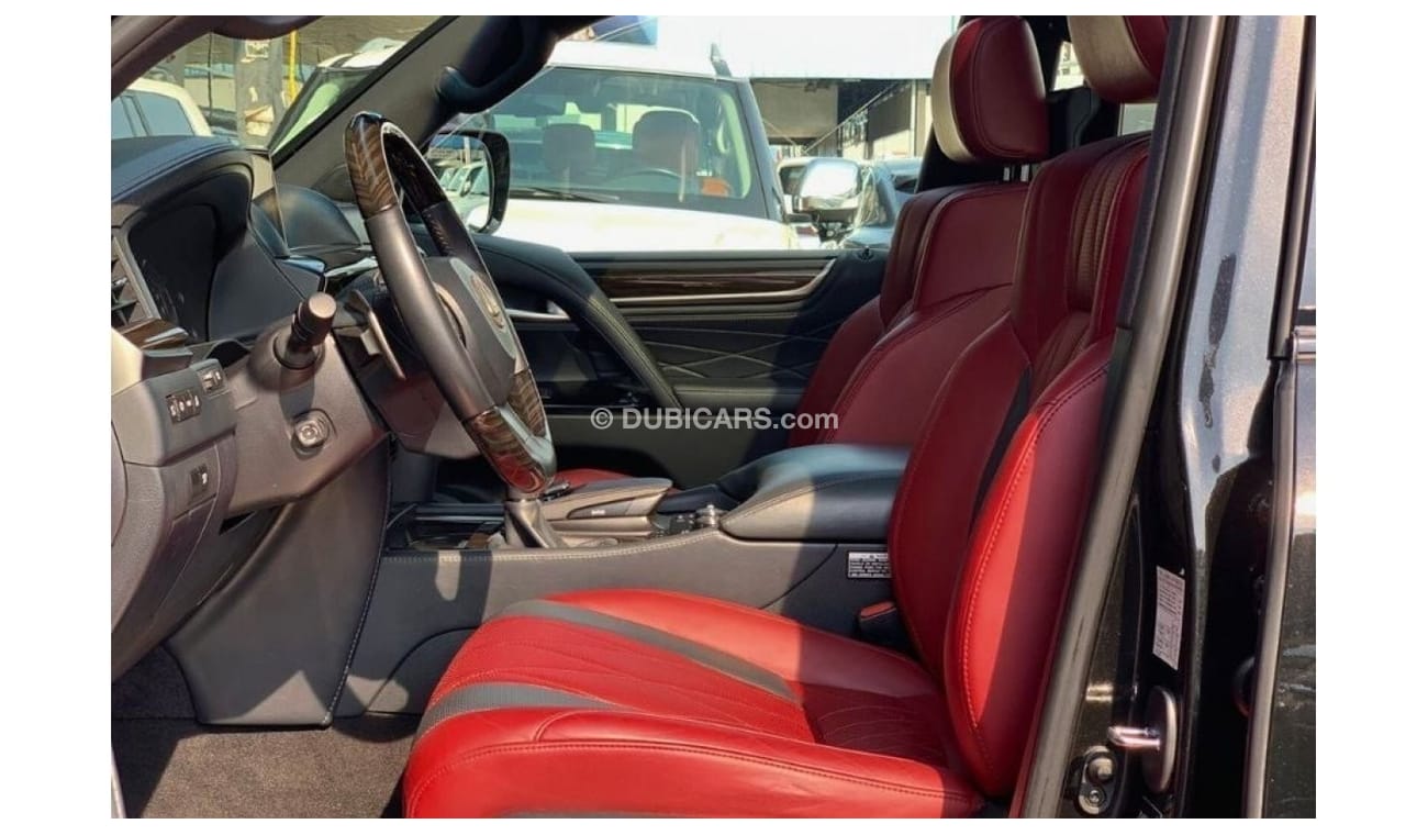 Lexus LX 570 Signature Black Edition