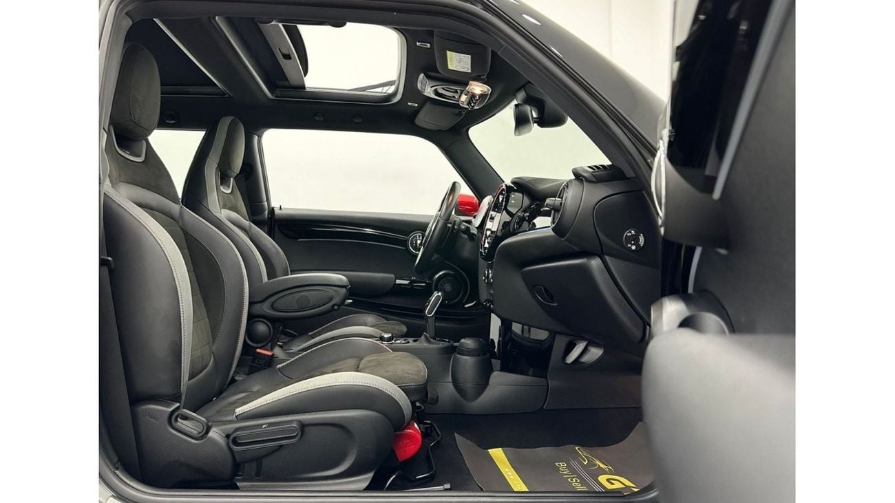 Mini Cooper John Cooper Works 2022 Mini Cooper JCW, 5 Years Warranty + Service Pack, Full Options, Low Kms, GCC