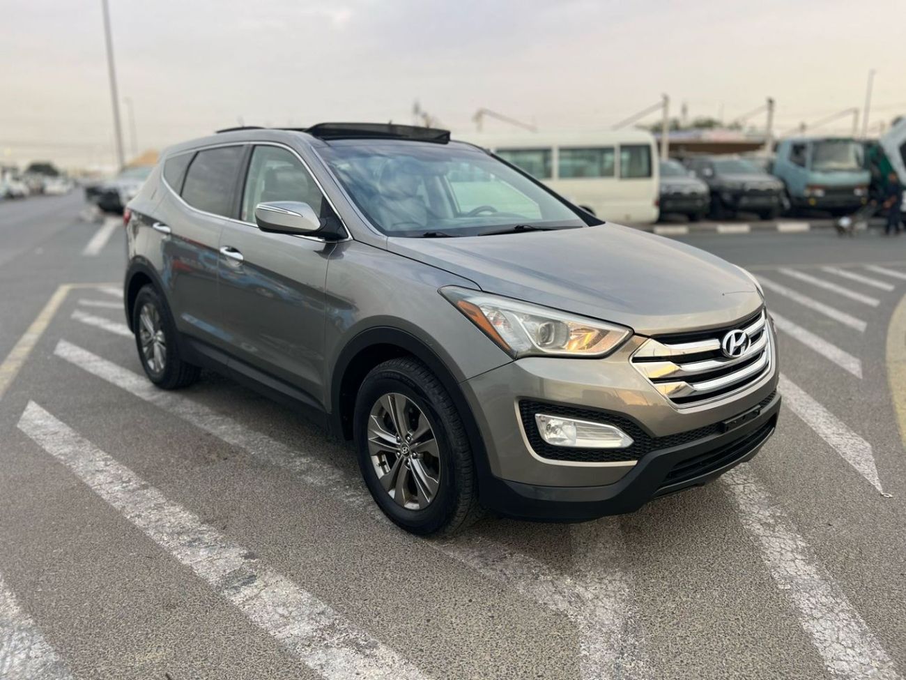 Hyundai Santa Fe 2013 Hyundai Santafe Limited 2.4L V4 - Panoramic View - Electric & Leather Seats  - Candian Spec - A
