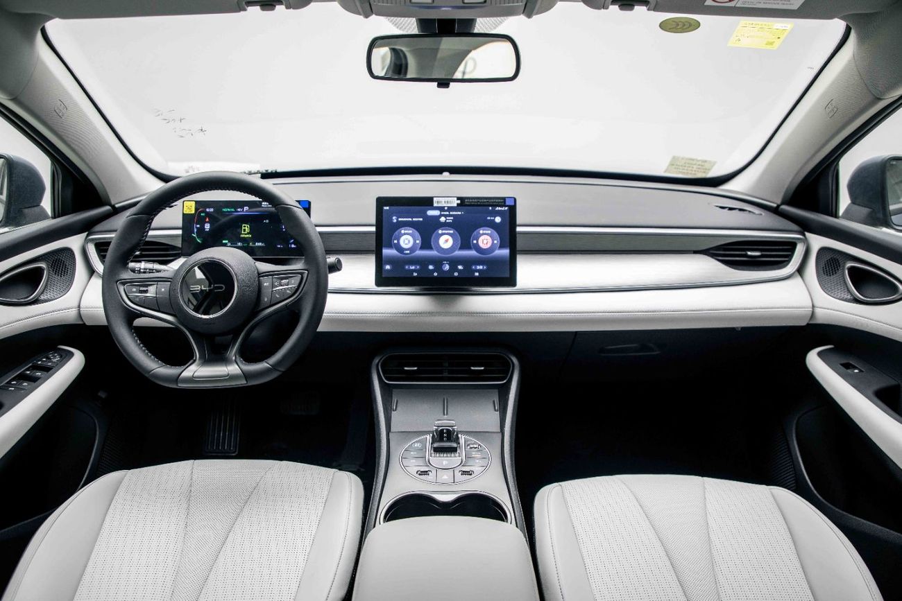 BYD Seal 05 DM-i Luxury 1.5L - Plug-In Hybrid - Atlantis Grey Inside White | Export Only