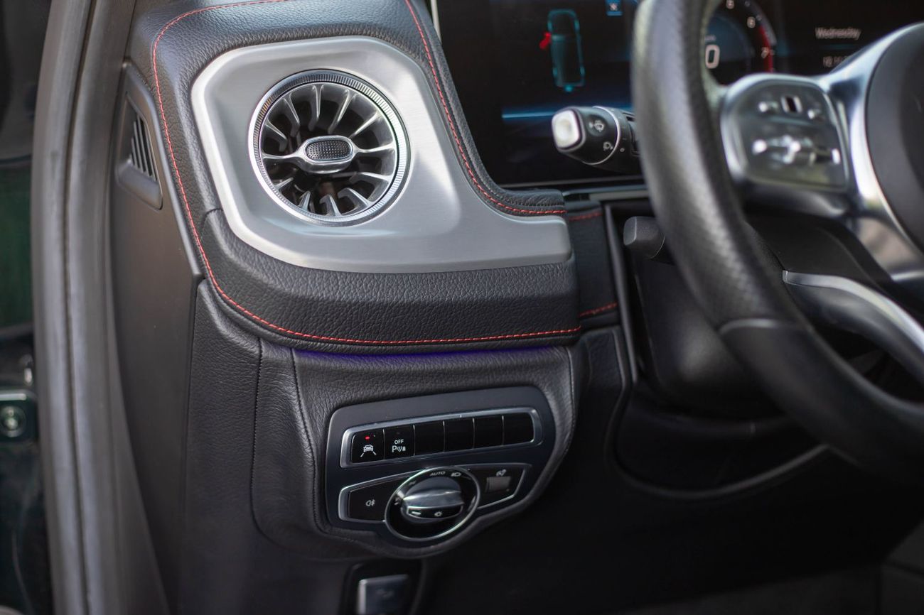 مرسيدس بنز G 550 2019 Mercedes-Benz G550. Equipped with a strong 4.0L V8 Biturbo engine, advanced 4MATIC AWD, and a p