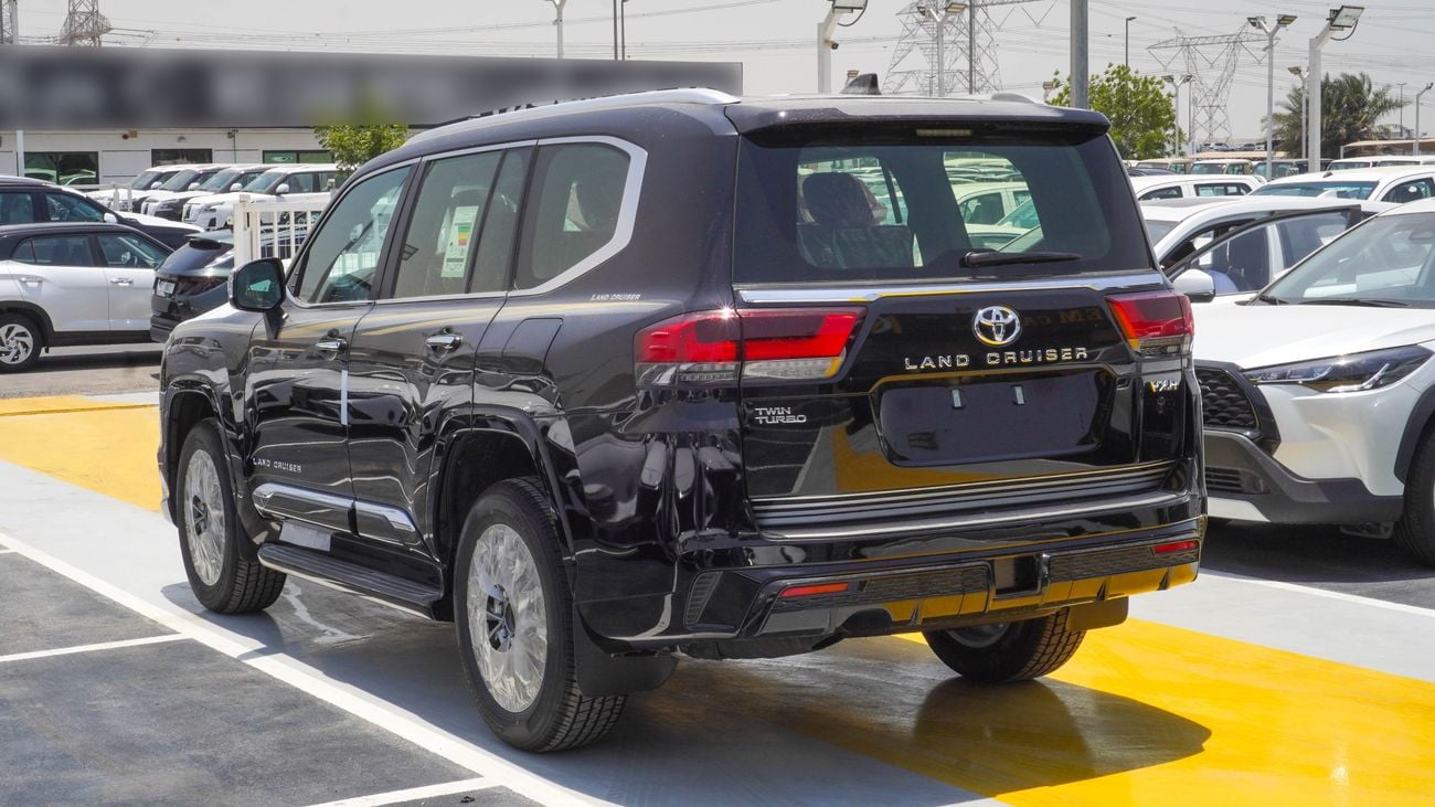 Toyota Land Cruiser VXR  Twin Turbo 3.5 L V6