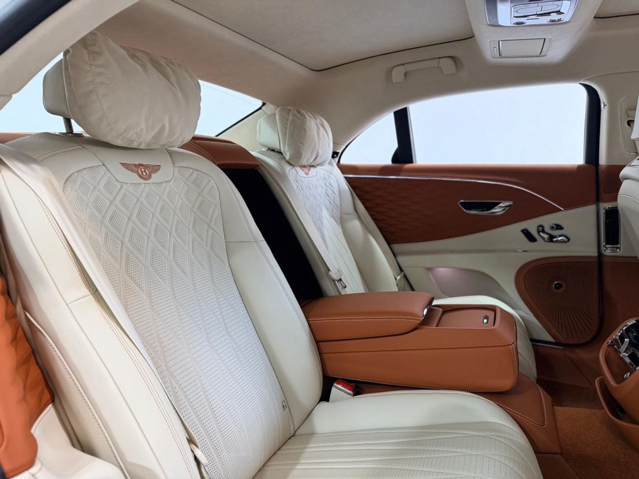 بنتلي فلاينج سبور 4.0T V8