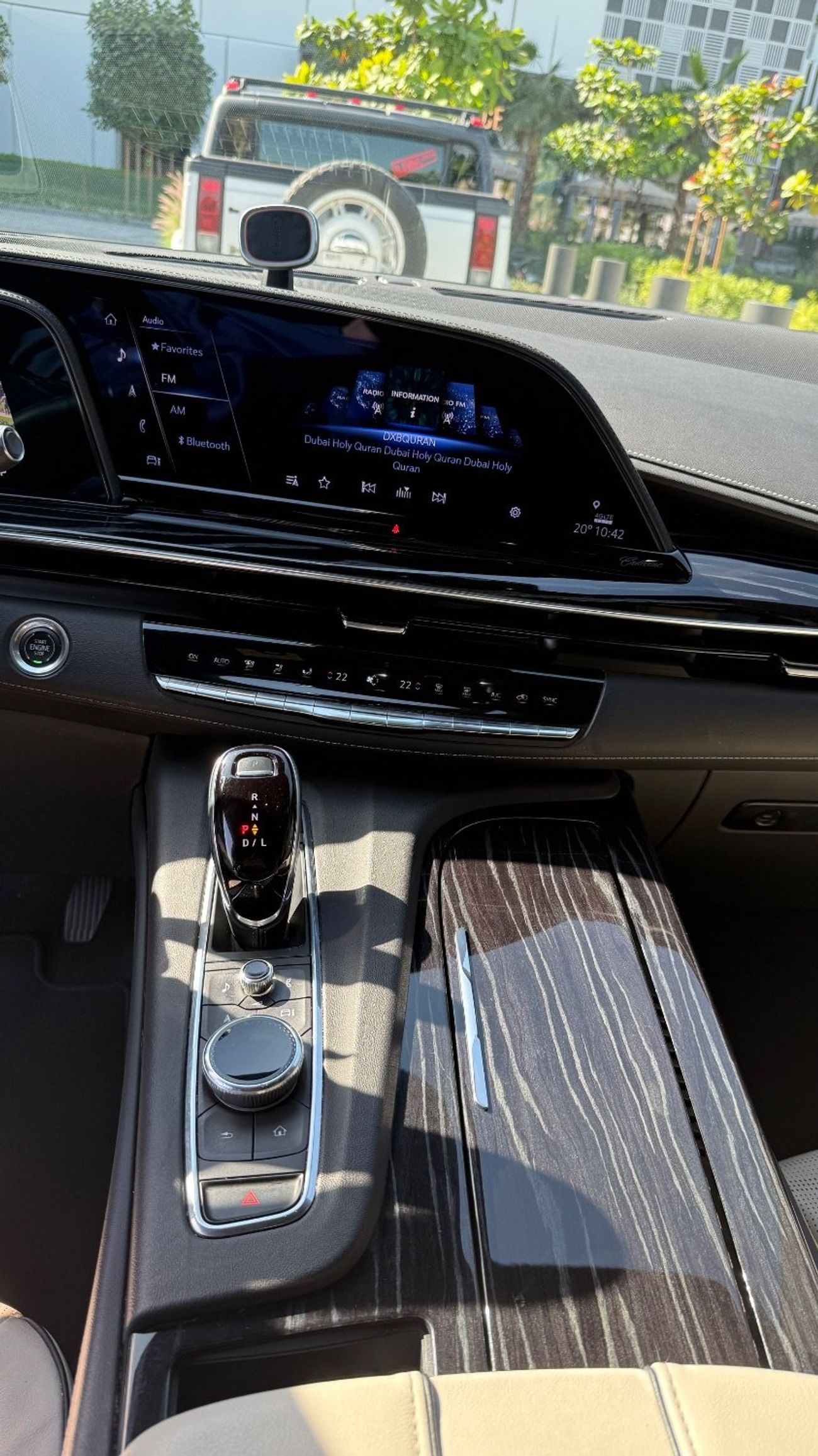 Cadillac Escalade Sport 6.2L 4WD