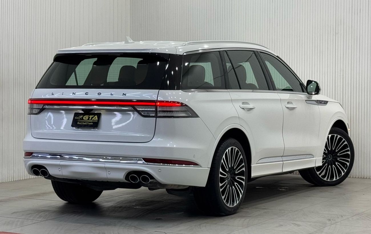 Lincoln Navigator Presidential 3.5L 2020 Lincoln Navigator Presidentail, Warranty, Service History, Excellent Conditio