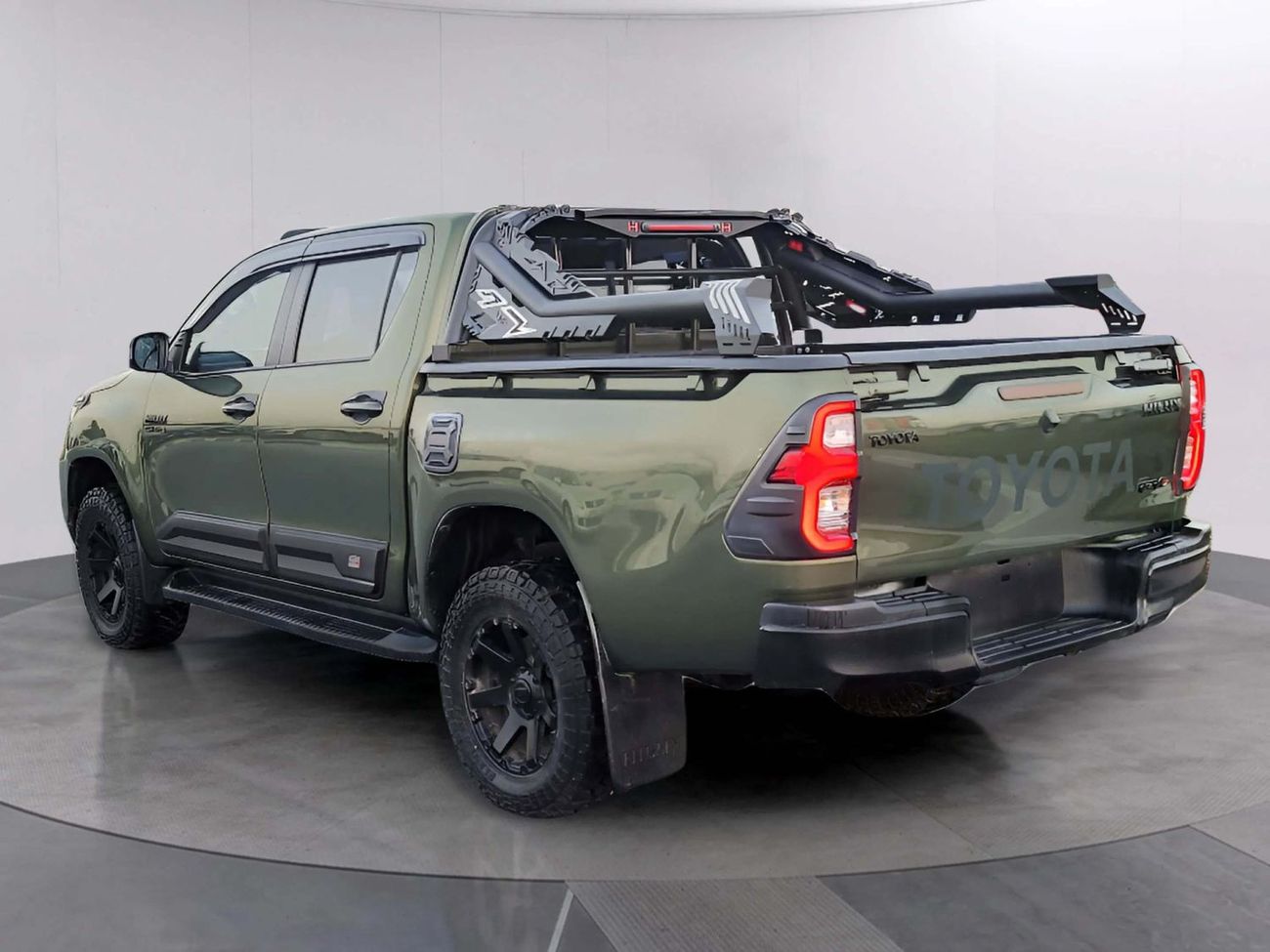 Toyota Hilux 4X4 Diesel 2.8L Right Hand Drive (RHD)